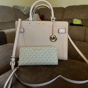 Michael Kors purse